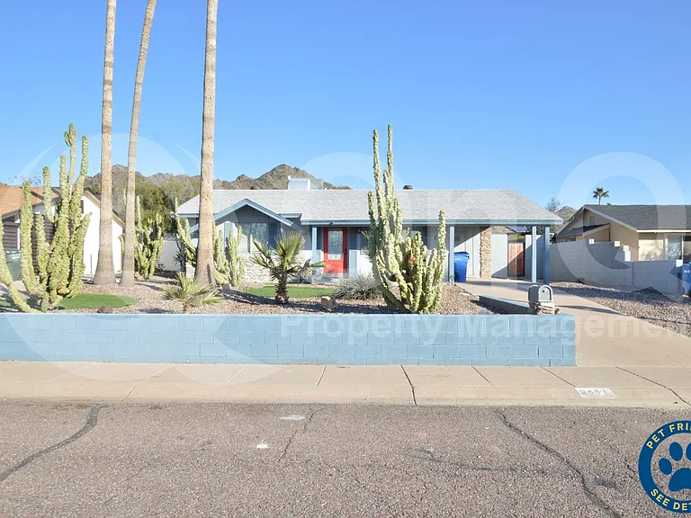 9441 N 15th Pl — Photo 1