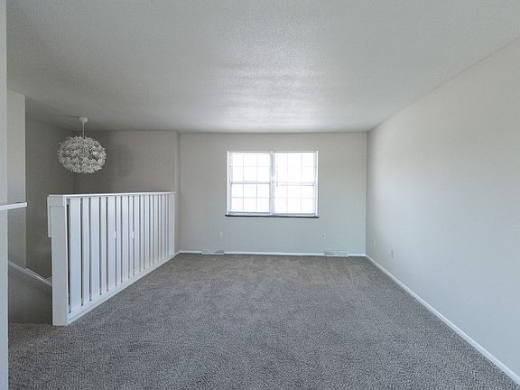 4th image of 1900 Newton Dr #B