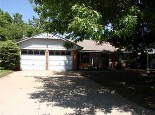 7709 NW 25th St, Bethany, OK 73008