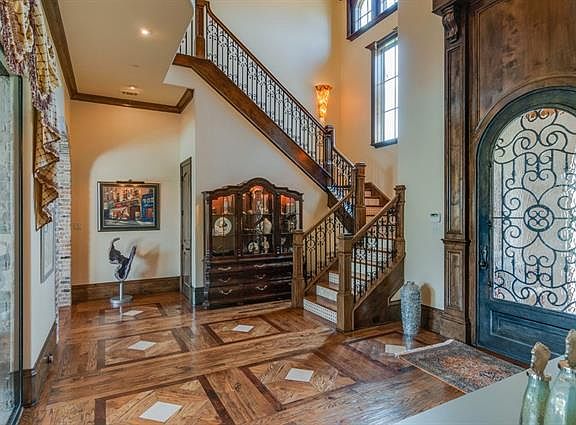 3rd image of 2601 Highland Park Ct