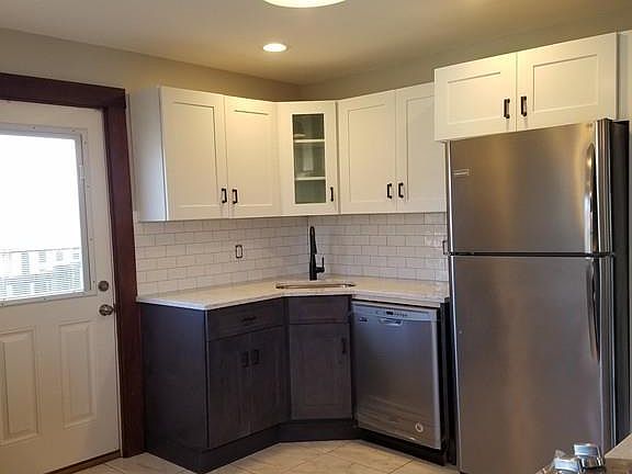 5th image of 141 Western Ave #2