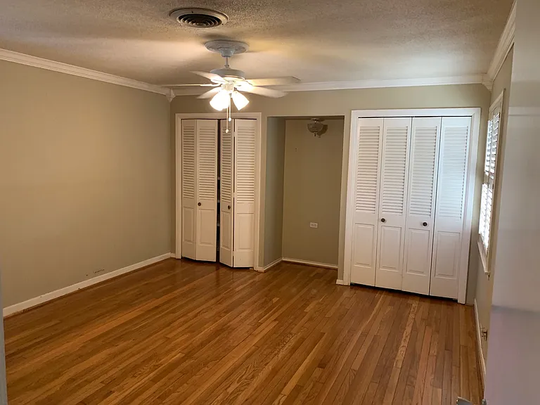 324 Pasadena Pl — Photo 3
