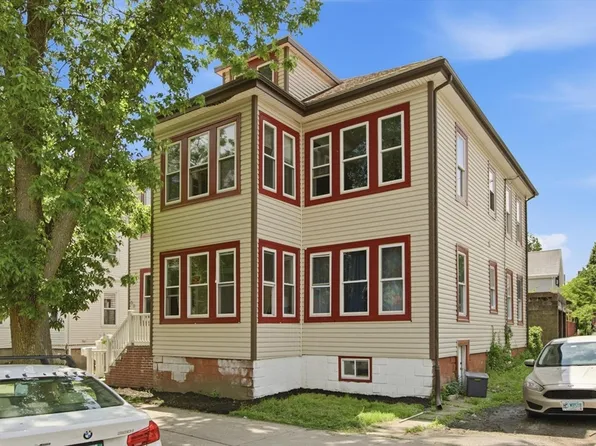 25-27 Walnut St, Malden, MA 02148