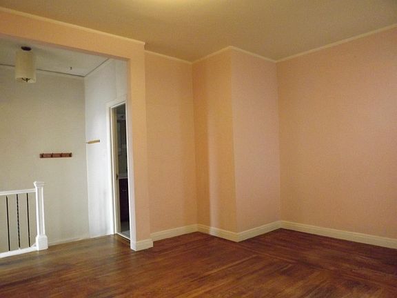 4th image of 12 Blake St