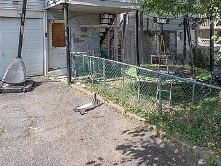 131 Westdale Rd — Photo 11