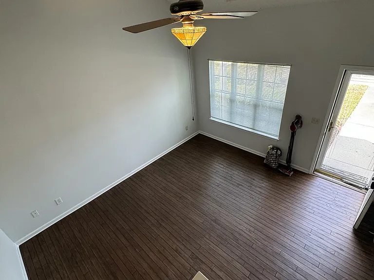 3511 Crepe Myrtle Ct — Photo 8