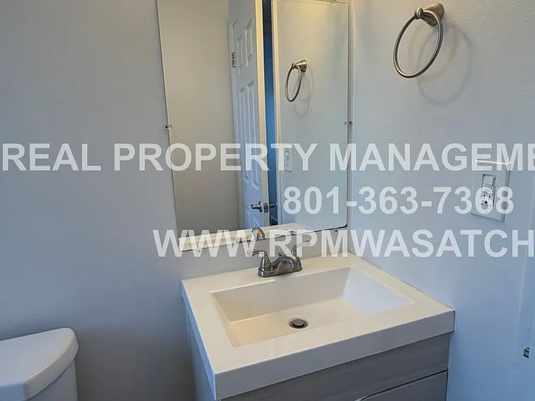 1150 E Garfield Ave — Photo 12