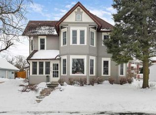 314 Grant St, Waunakee, WI 53597