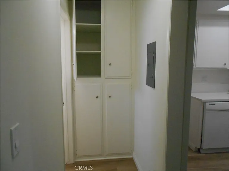 939 S Cabrillo Ave #8 — Photo 8