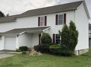 100 Northern Ct, Mount Hope, WV 25880