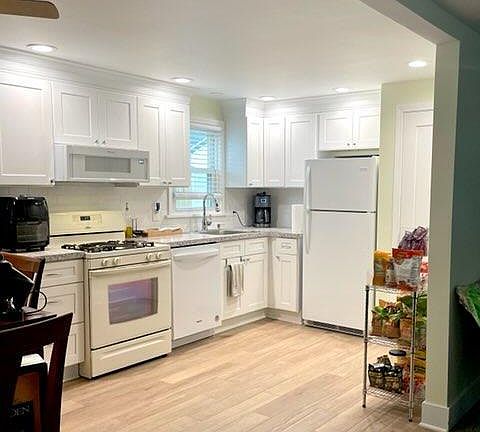 5th image of 196 Dalton Dr