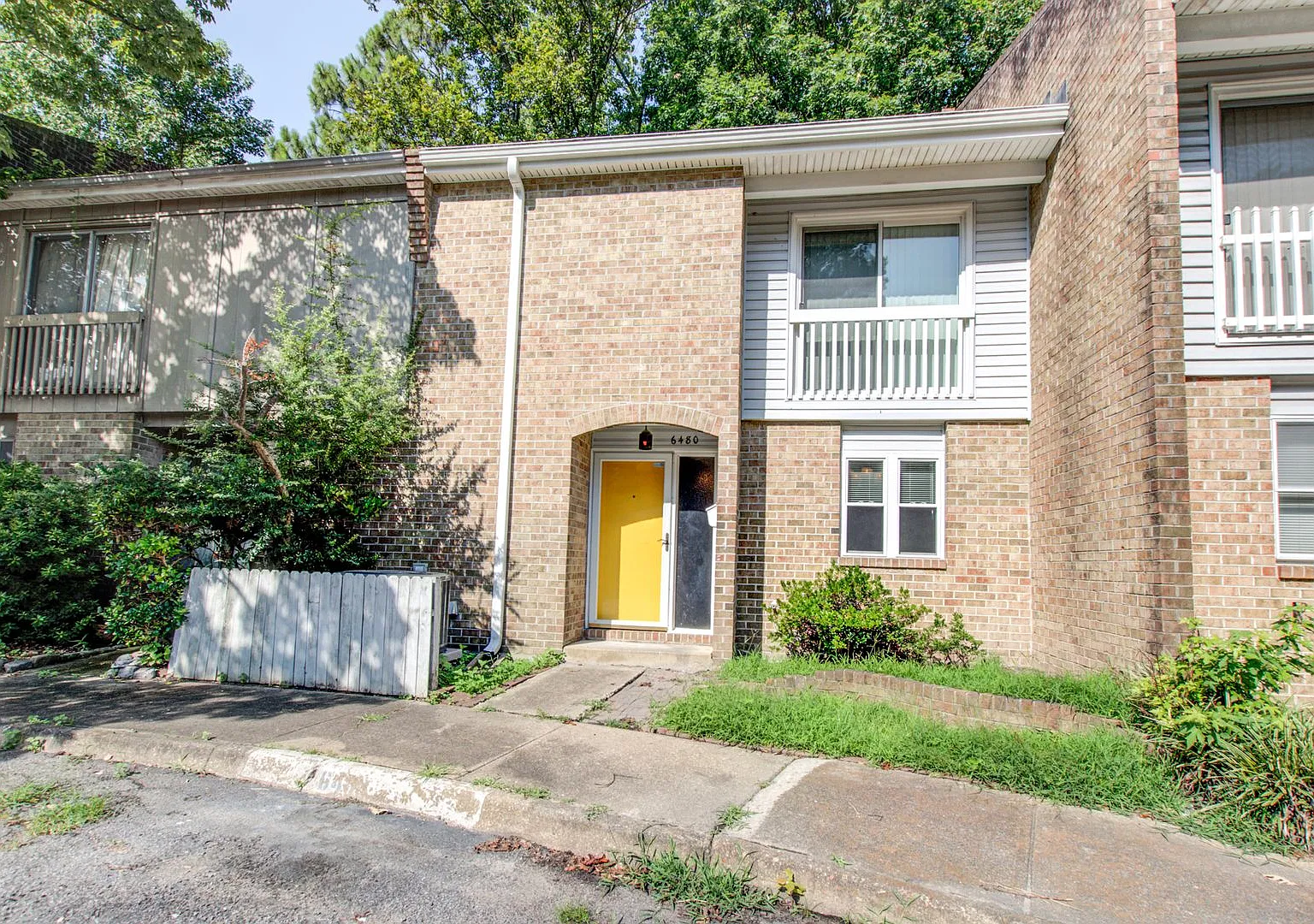Townhome in College Park Area of Virginia Beach — Photo 1