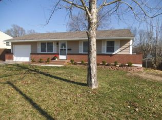 909 N Apache Dr, Independence, MO 64056