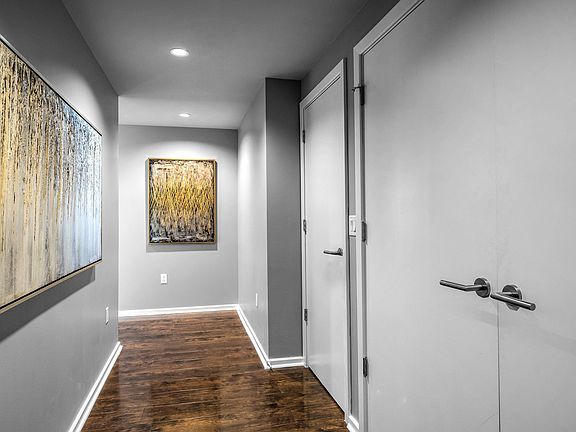 5th image of 315 Rock 908