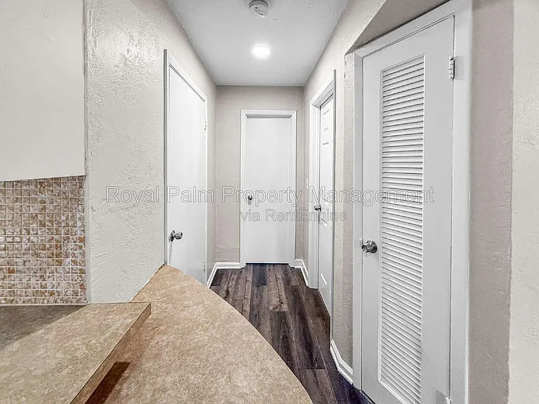 3744 Estelle Ave — Photo 17