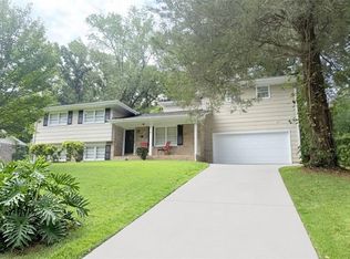 927 Magna Carta Dr NW, Atlanta, GA 30318