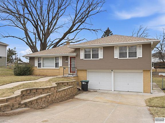 2nd image of 4628 Crestline Dr