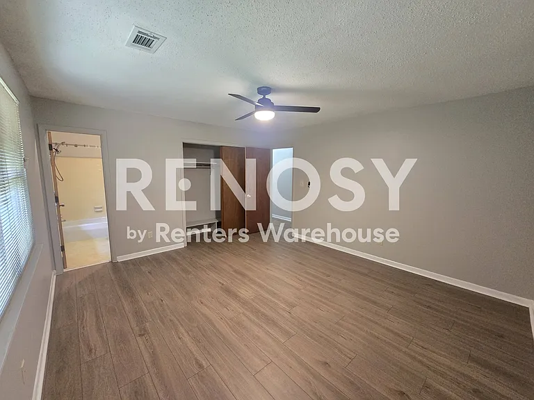 4833 Huntlea Ct — Photo 14