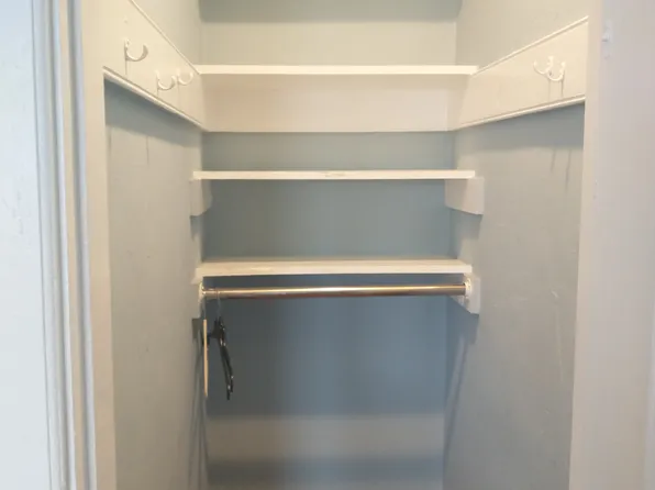 1223 Fillmore St - Freedom Manor