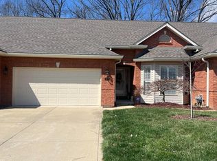 1959 Hawksbill Dr, Belleville, IL 62223