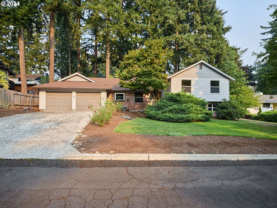 1st image of 2113 SE 131st Ave