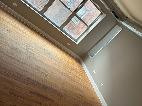 5th image of 6236 S King Dr APT 2B