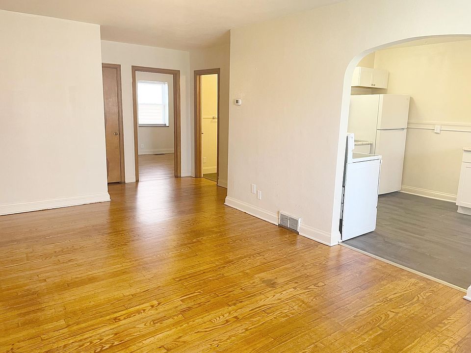 1st image of 211 4th Ave APT 2