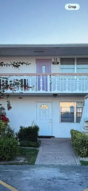 2 bed, 1.5 bath, 798 sqft, $1,650 — Photo 2