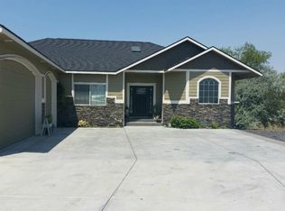 800 Camas Pl, Moses Lake, WA 98837