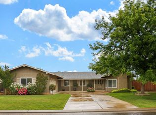 4604 N Granada Ln, Linden, CA 95236