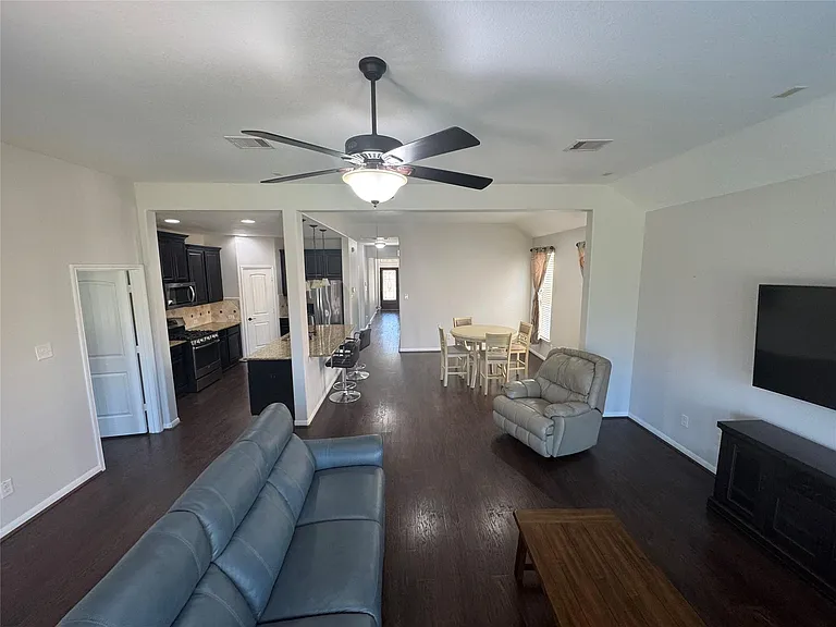 5310 Royal Press Dr — Photo 2