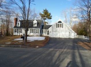 45 Joanne Dr, Hooksett, NH 03106