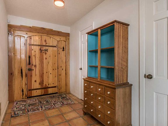 4th image of 10940 Crestway Dr
