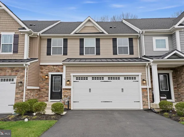 41 Griffin Way, Yardley, PA 19067
