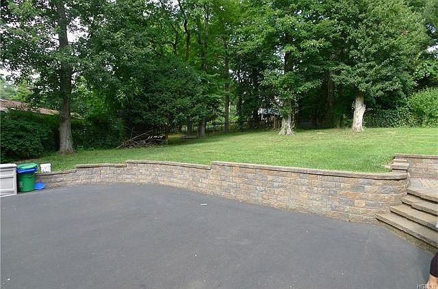 2nd image of 20 Burrows Ln