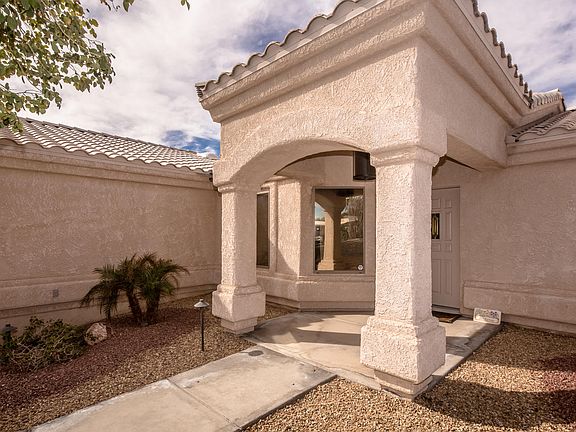 5th image of 2751 Caribbean Dr