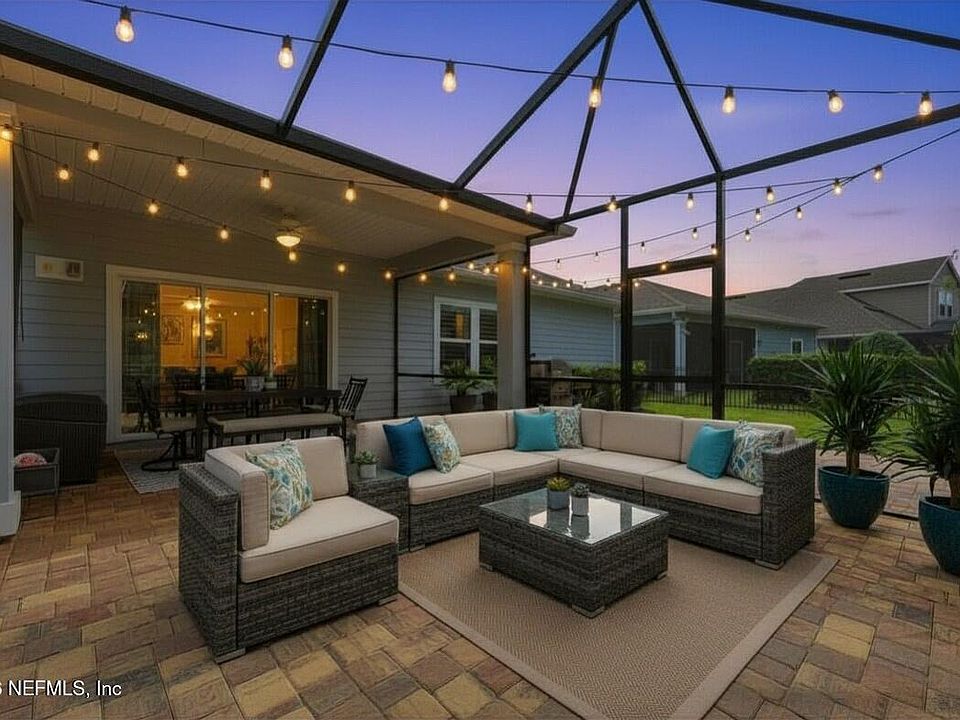 1st image of 28 GLORIETA Drive