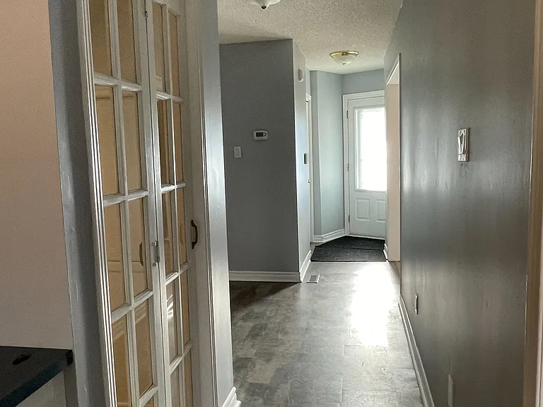 27 Lindsay Ct — Photo 11