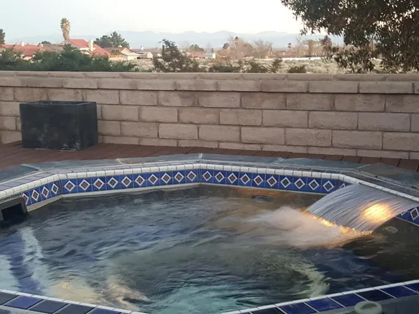 1224 Oakwood Ln, Rosamond, CA 93560