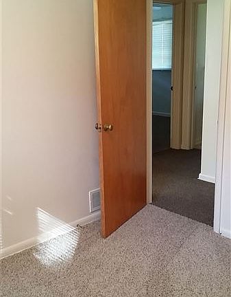 Miller Rd, 7241 (11)