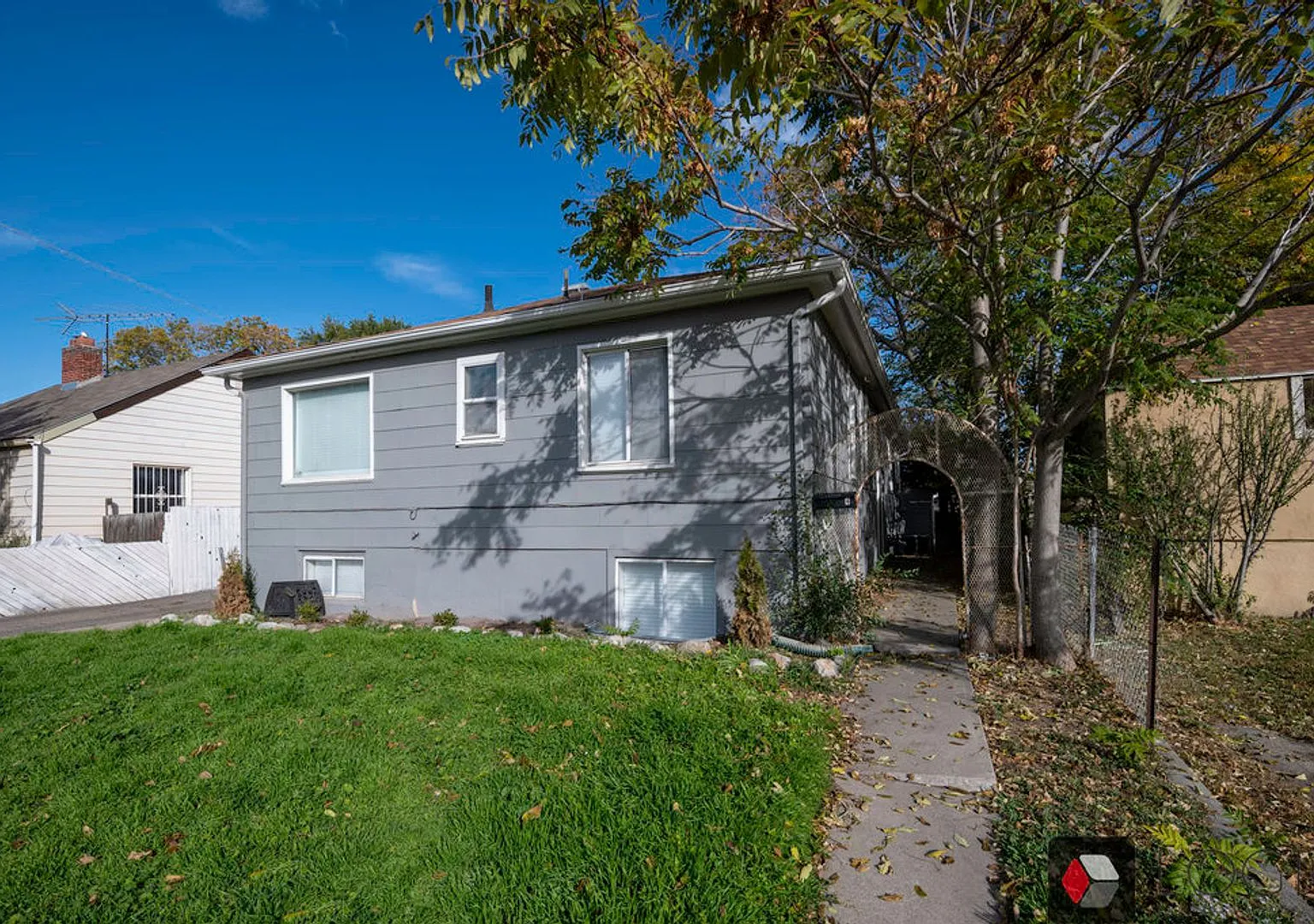 1 Bed / 1 Bath Fourplex Unit for Rent in Salt Lake City, UT — Photo 3