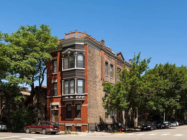 1834 W Wabansia Ave #1F — Photo 1