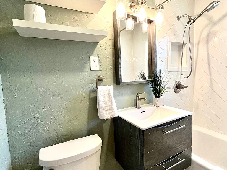 6712 N Ross Ave — Photo 6