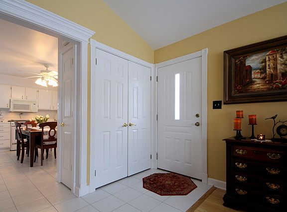 3rd image of 663 Noel Dr