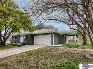 430 Haverford Dr, Lincoln, NE 68510