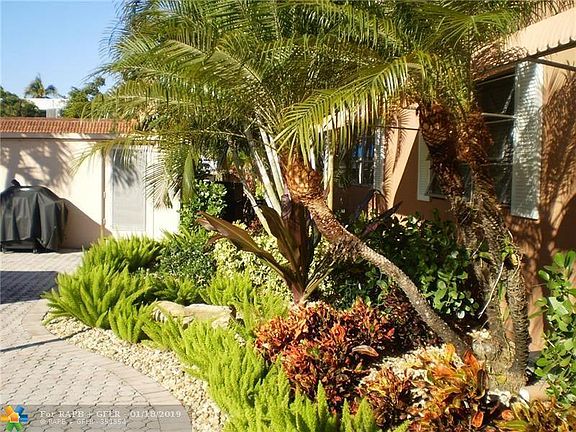 3rd image of 669 W Oakland Park Blvd APT 104B