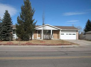536 Gardenia Dr, Cheyenne, WY 82009