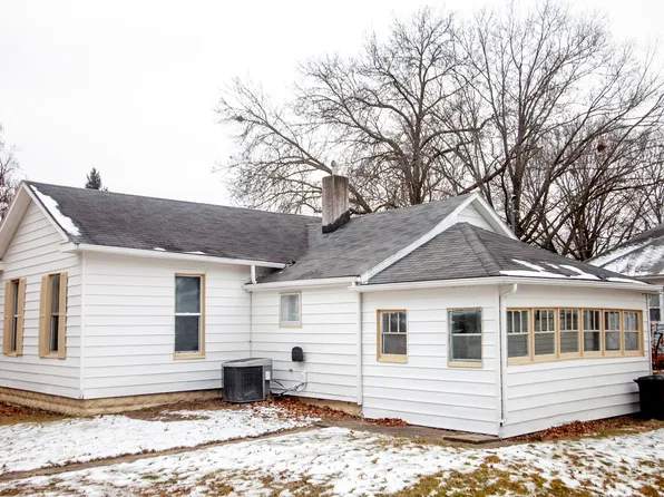 301 W Madison Ave, Fairfield, IA 52556