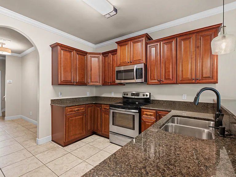 1750 Sound Haven Ct — Photo 4