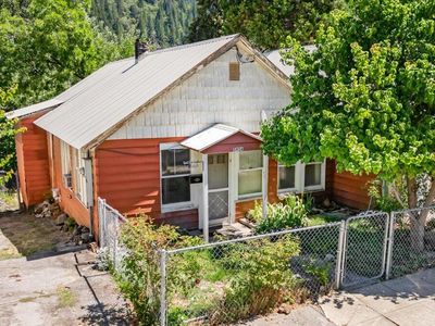 5956 Shasta Ave, Dunsmuir, CA, 96025
